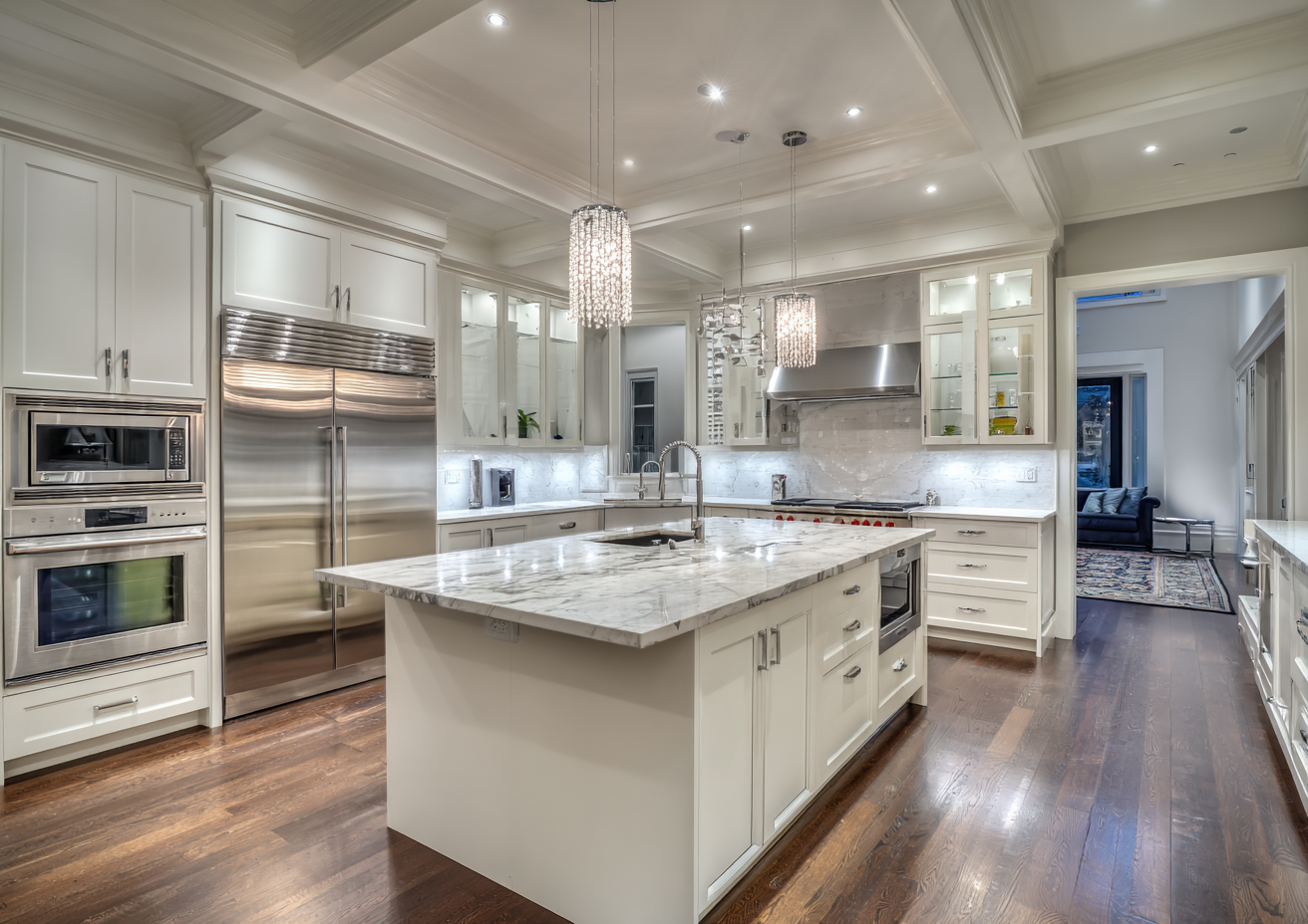 Beyond the Camera: What a Top Real Estate Photographer Delivers
